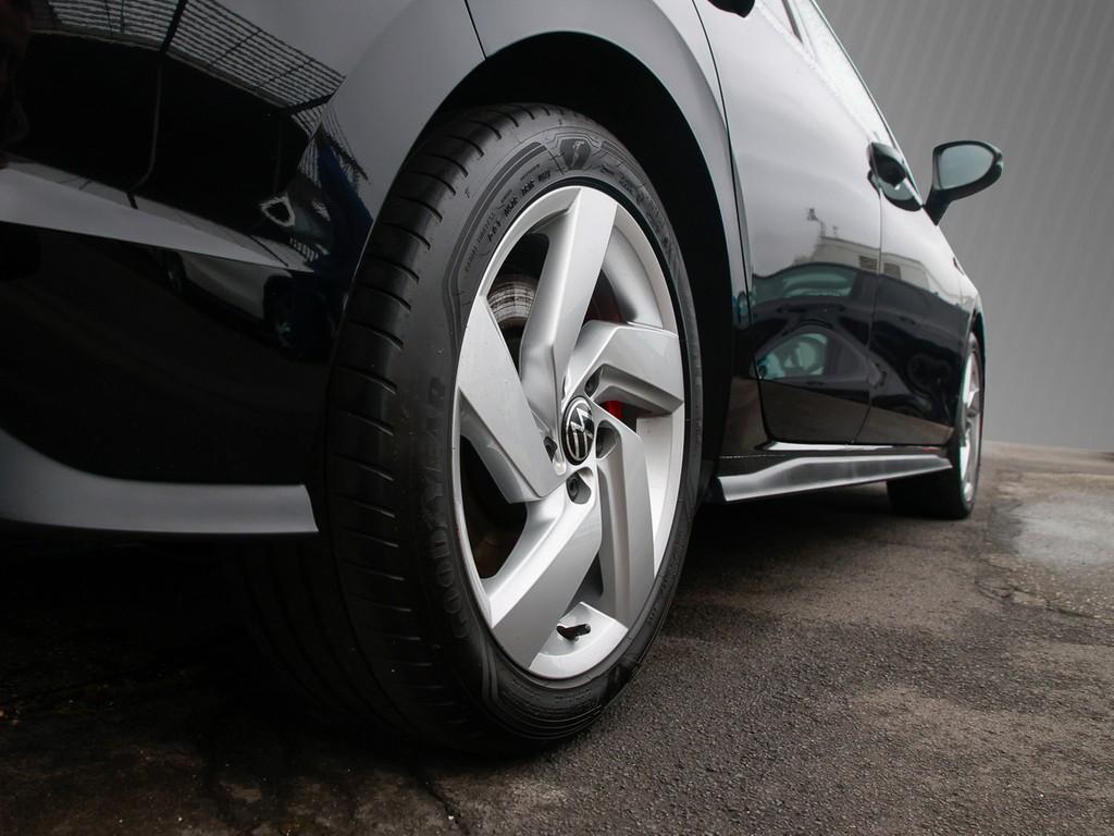 Volkswagen Golf 2.0 TSI DSG GTI