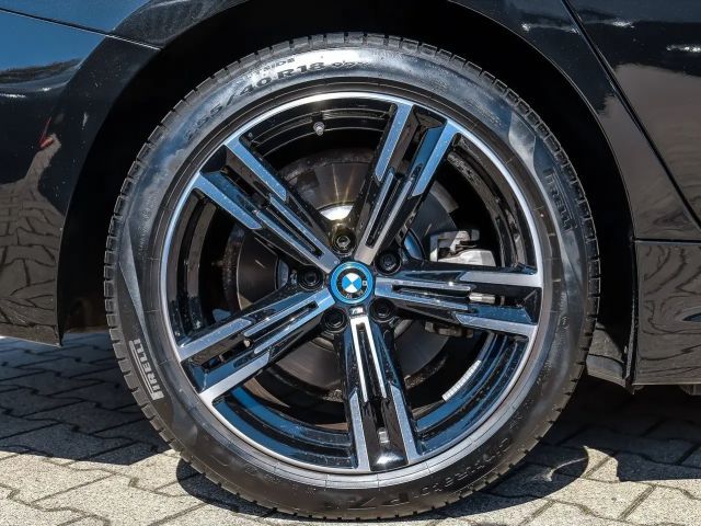 BMW 330 330e M-Sport Touring