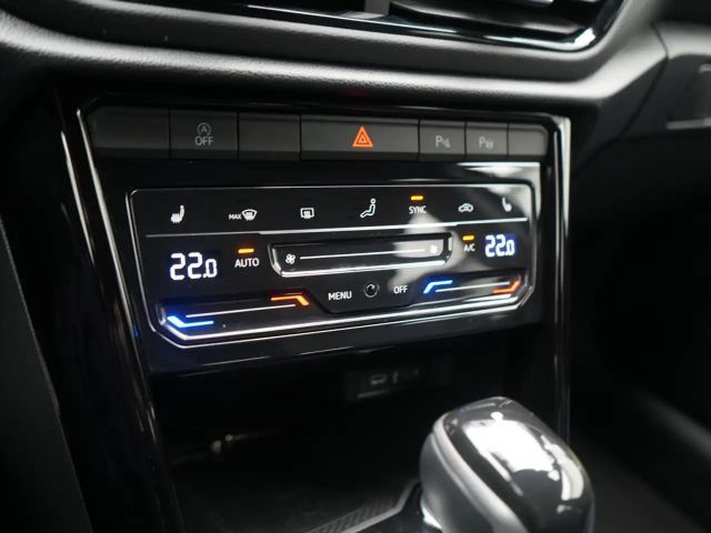 Volkswagen T-Roc R MATRIX LEDER AKRAPOVIC ACC NAVI VIRT