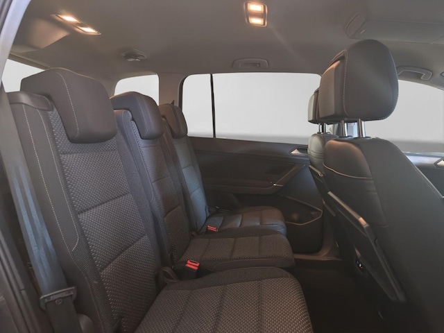 Volkswagen Touran 1.5 TSI DSG R-Line