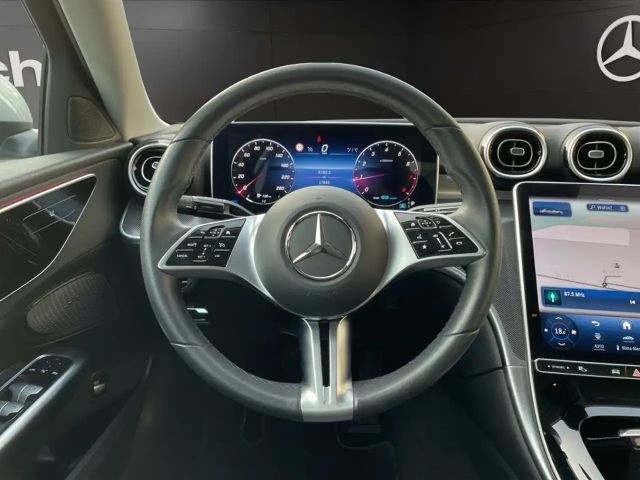 Mercedes-Benz C 180 Sedan