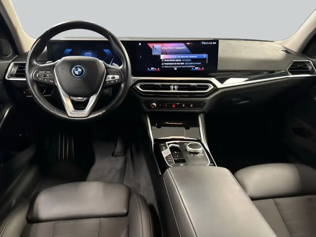 BMW 330 330e Touring