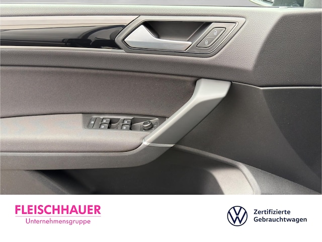 Volkswagen Touran 1.5 TSI Comfortline R-Line