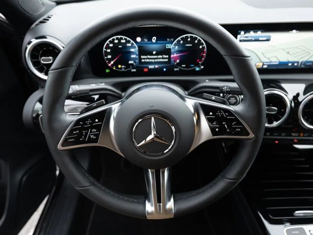 Mercedes-Benz A 180 Progressive