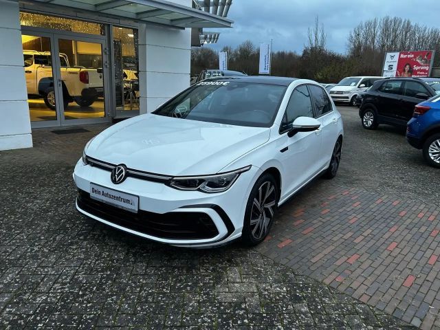 Volkswagen Golf 1.5 eTSI DSG R-Line