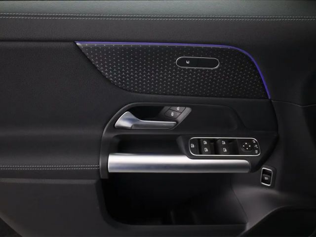 Mercedes-Benz EQA 300 4MATIC