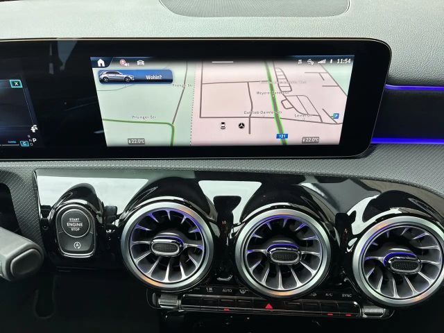 Mercedes-Benz A 180 AMG Line Hatchback