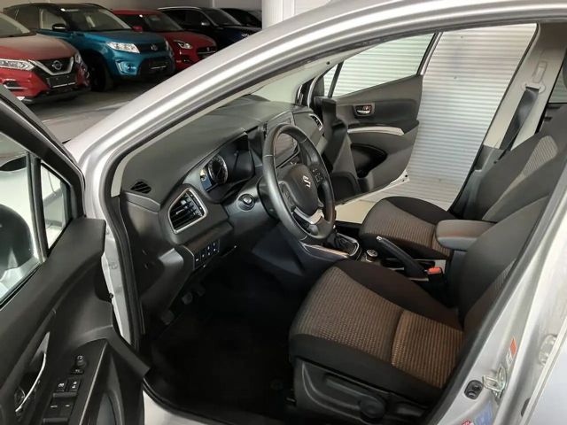 Suzuki S-Cross AllGrip Hybrid