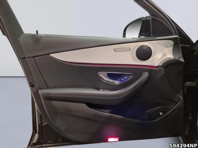 Mercedes-Benz E 300 AVANTGARDE Estate