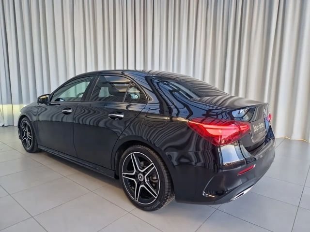 Mercedes-Benz A 180 AMG Line
