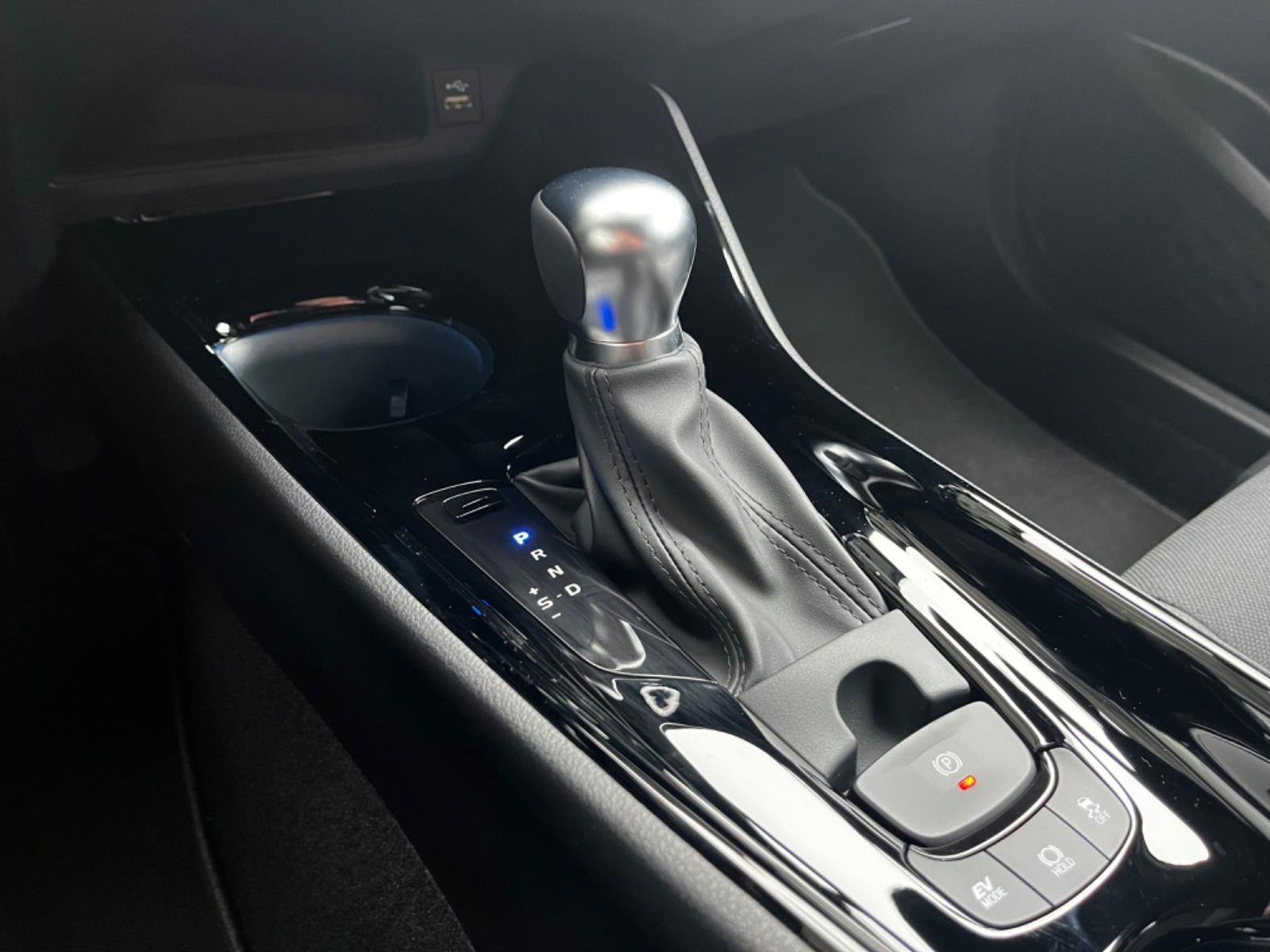 Toyota C-HR Hybride Team D