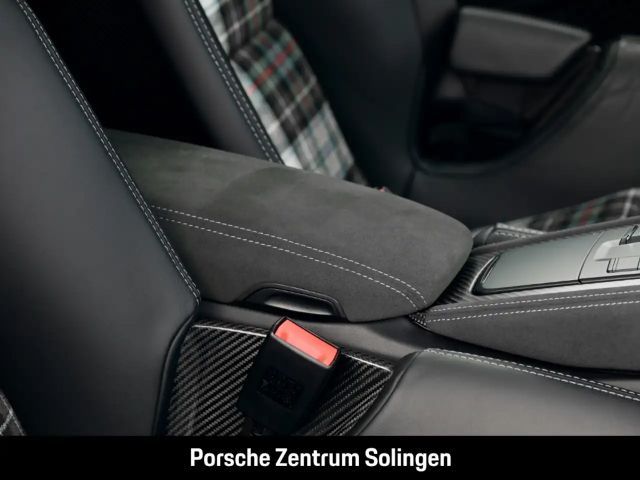 Porsche Cayman 718 RS