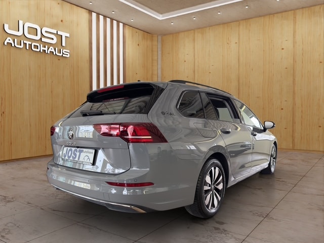 Volkswagen Golf 1.5 eTSI DSG Golf VIII Variant