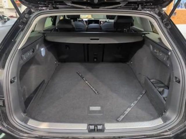 Volkswagen Passat 1.5 eTSI Business DSG