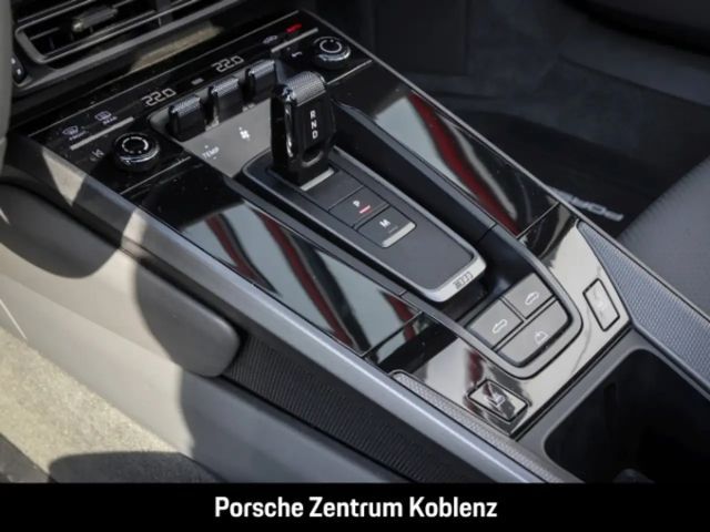 Porsche 992 Cabrio Carrera