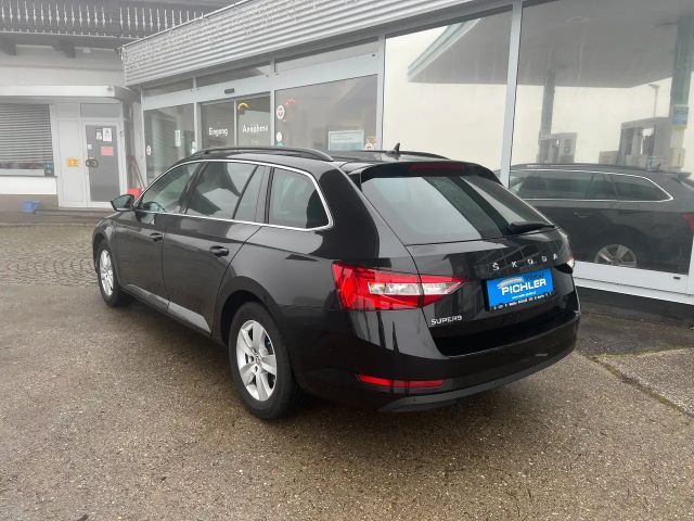 Skoda Superb Ambition Combi