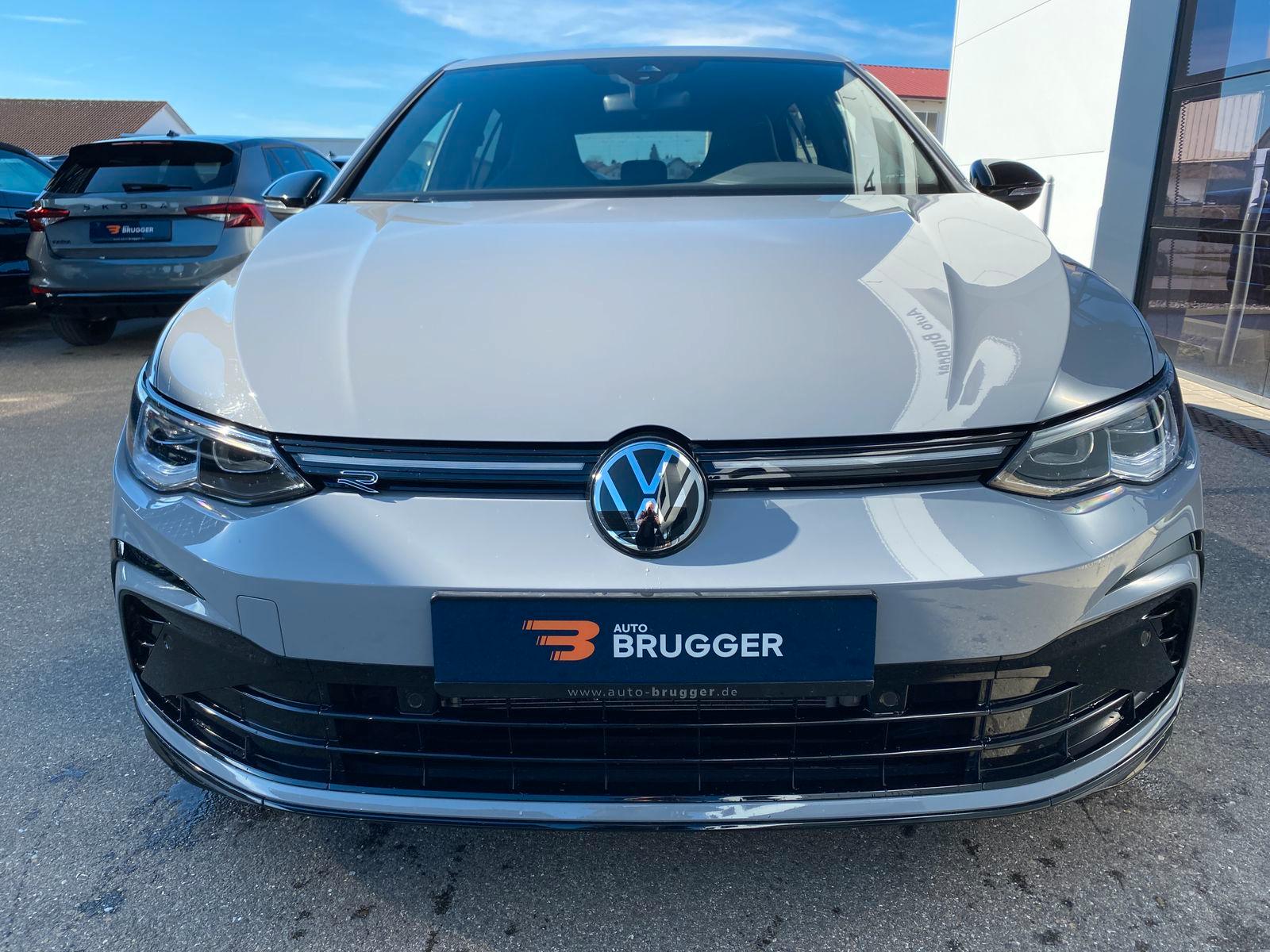 Volkswagen Golf 1.5 eTSI DSG Golf VIII R-Line