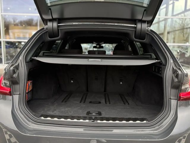 BMW 320 320d M-Sport Touring xDrive