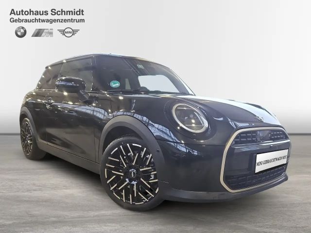 MINI Cooper *Favoured Trim*18"*Navi*HUD*H&K*360*Pano*ParkAssis