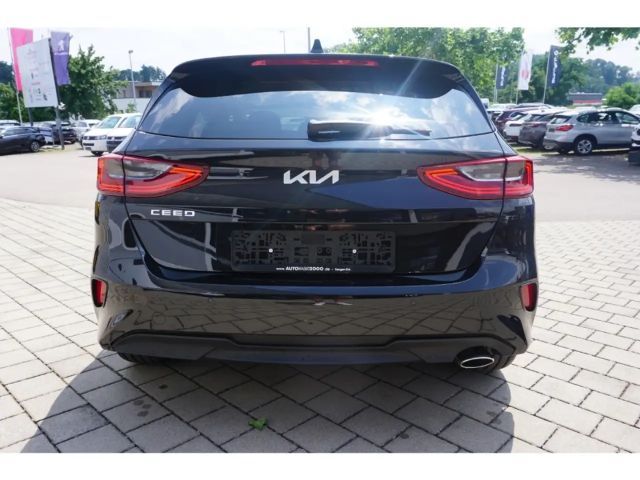 Kia Ceed 1.0T 100 Ultimate Edition Navi Kamera Indukt. 17''