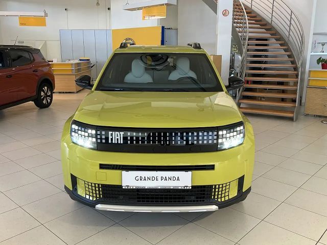 Fiat Grande Panda E La Prima