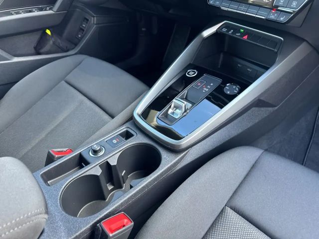 Audi A3 40 TFSI Hybride Sedan