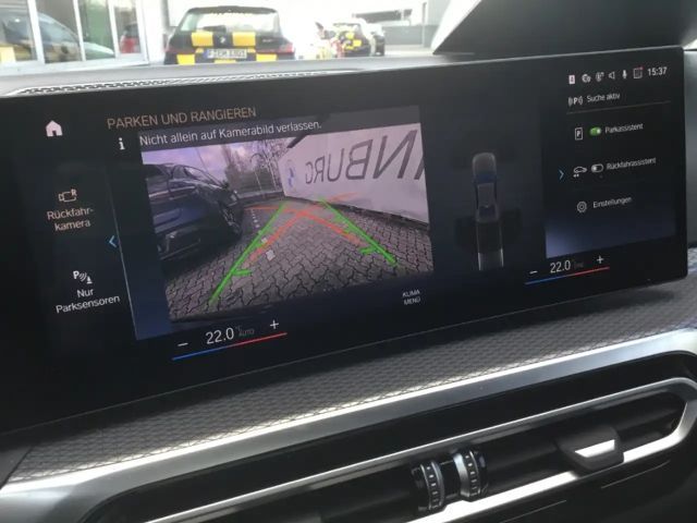 BMW 330 330i Sedan xDrive