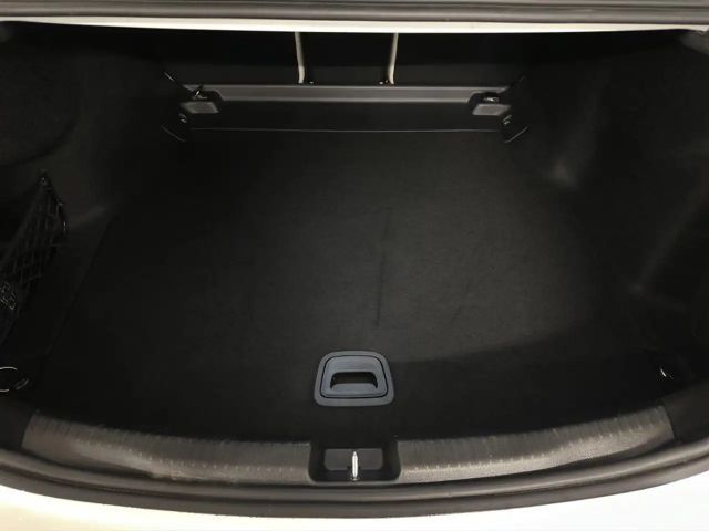 Mercedes-Benz C 180 AVANTGARDE Sedan