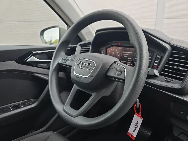 Audi A1 Citycarver 30 TFSI