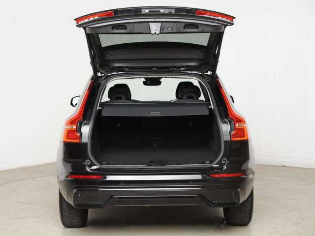 Volvo XC60 AWD Business Dark Plus