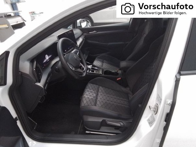 Volkswagen Golf 2.0 TDI DSG Golf VIII R-Line