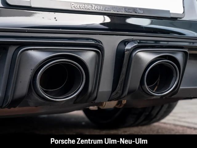 Porsche 992 4 Cabrio Carrera GTS