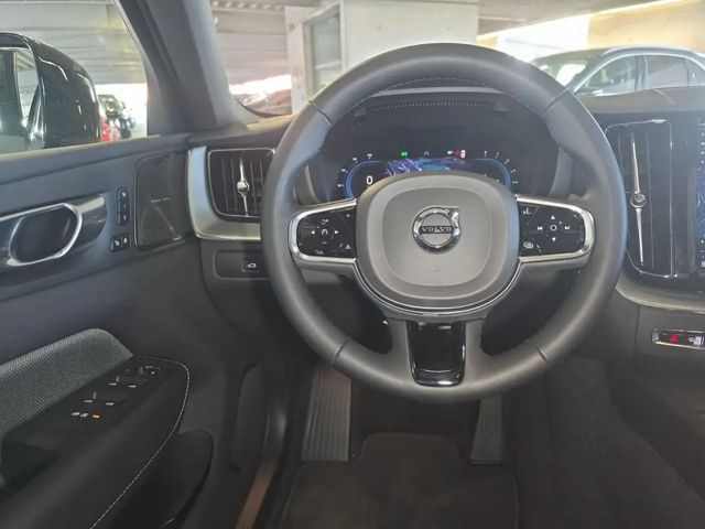 Volvo XC60 Dark Plus