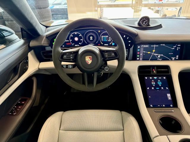 Porsche Taycan GTS Sport Turismo