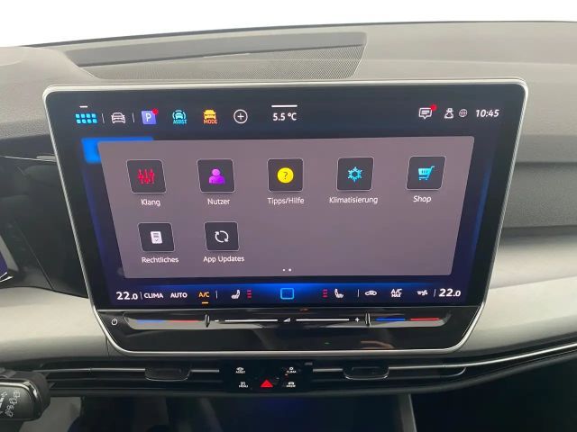 Volkswagen Golf Business DSG Variant