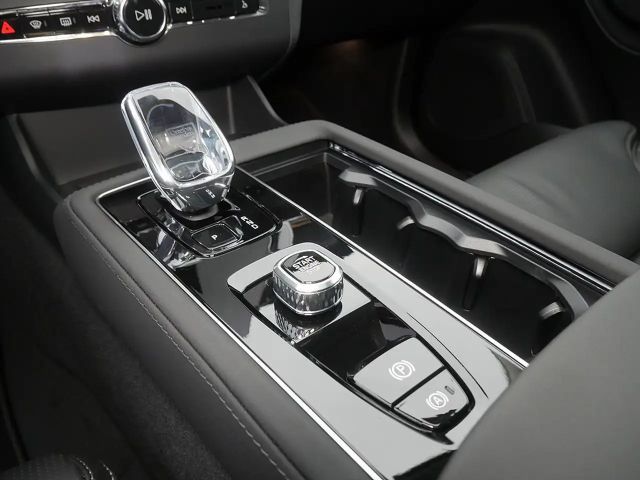 Volvo XC90 AWD Dark Plus Recharge T8