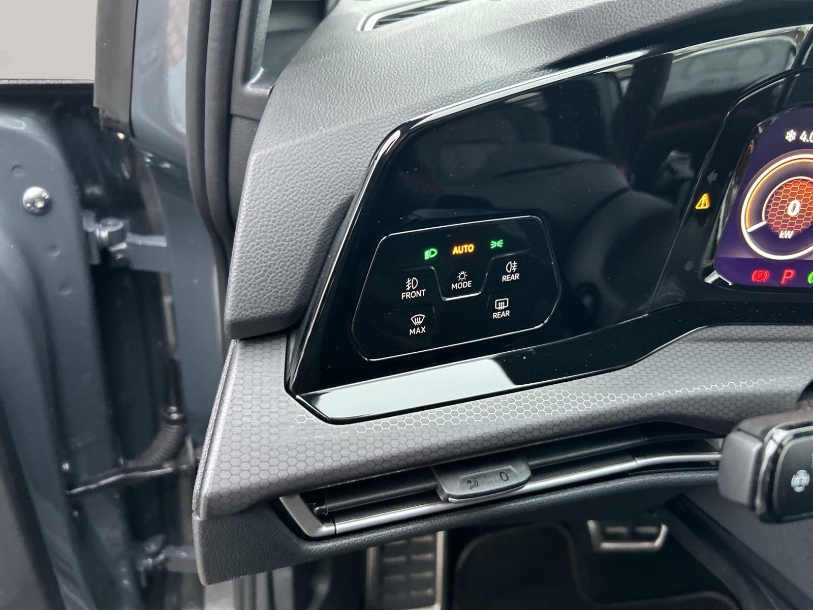 Volkswagen Golf GTI Golf VIII IQ.Drive