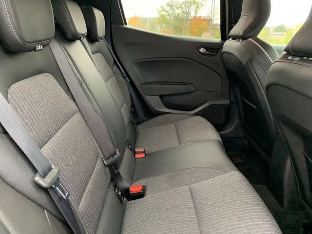 Renault Clio E-Tech Hybrid Intens