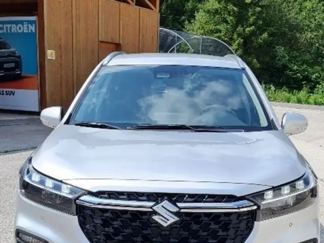 Suzuki S-Cross Hybrid