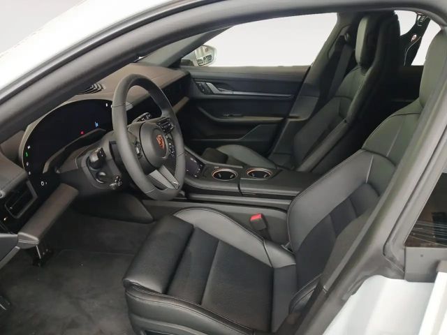 Porsche Taycan 4 Cross Turismo