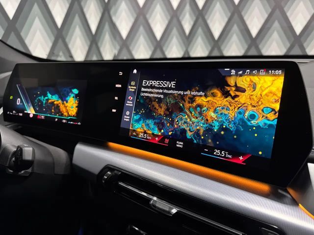 BMW X1 xDrive23d (U11) // M-PAKET // AHK // 1. BESITZ //