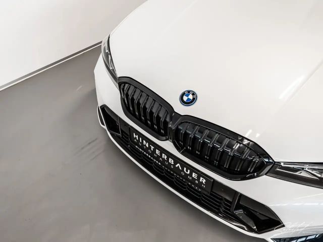 BMW 320 320e M-Sport xDrive