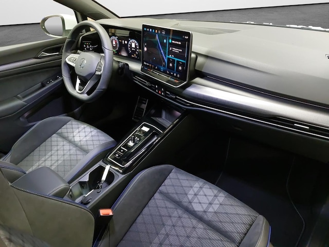 Volkswagen Golf 1.5 eTSI DSG R-Line