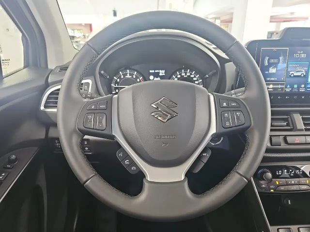 Suzuki S-Cross NAVI*LED*START/STOP*KAMERA*SPURVERLASSEN