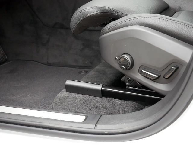 Volvo XC60 AWD Dark Plus T6