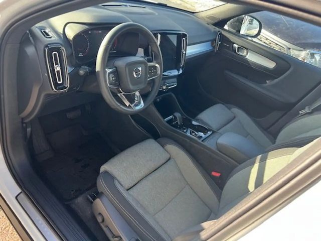 Volvo XC40 Dark Plus