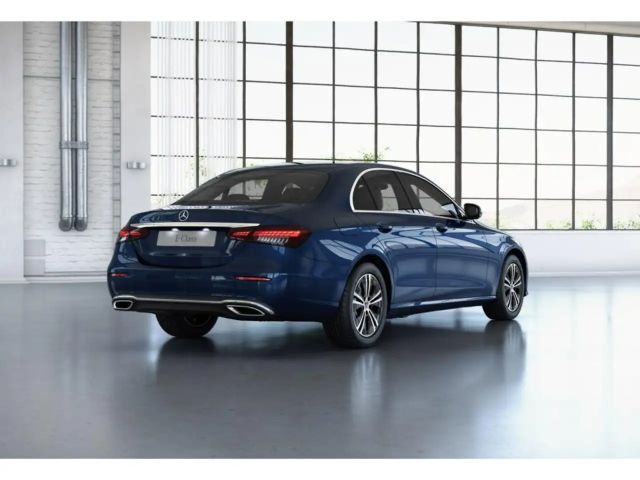 Mercedes-Benz E 220 AVANTGARDE E 220 d Sedan