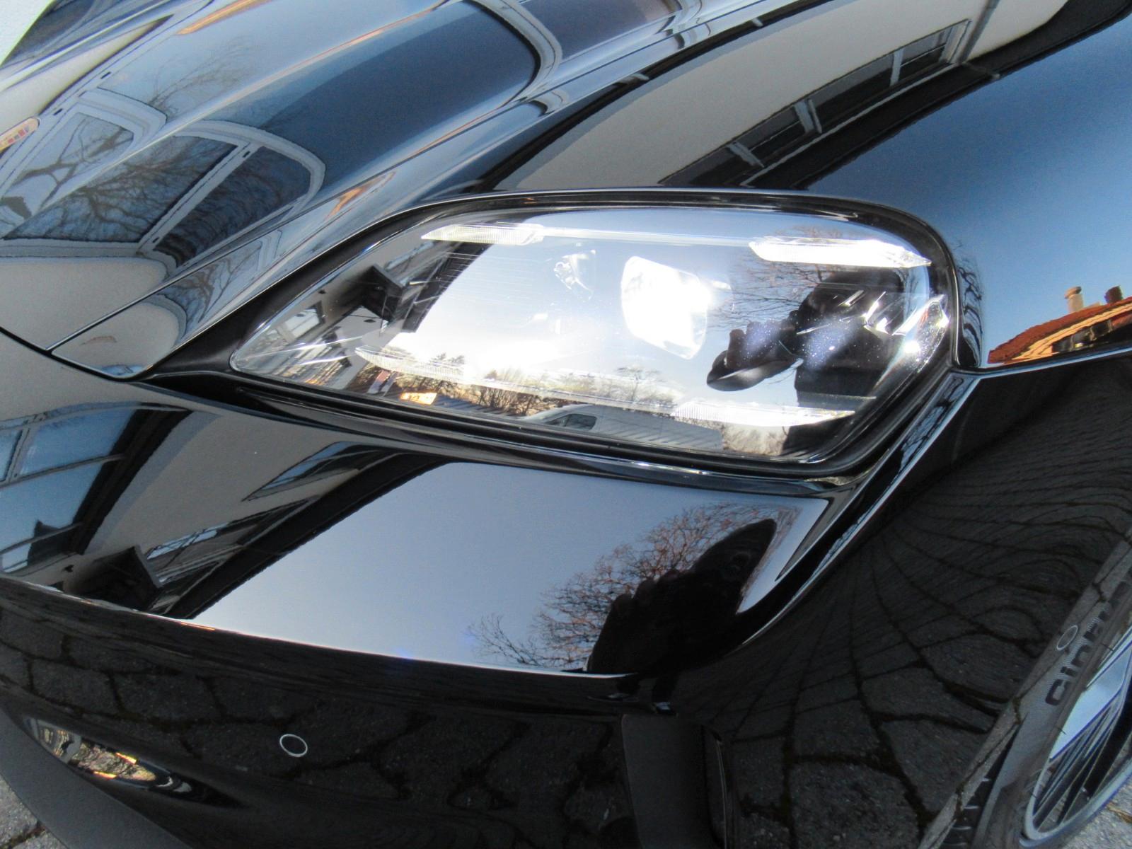 Porsche Taycan Sport Turismo