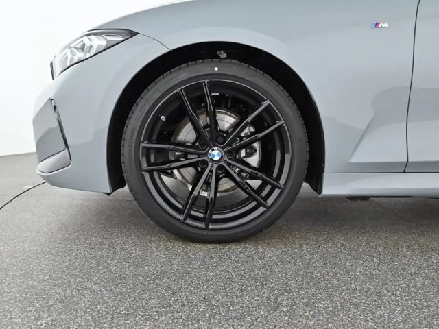 BMW 320 320i M-Sport Sedan xDrive