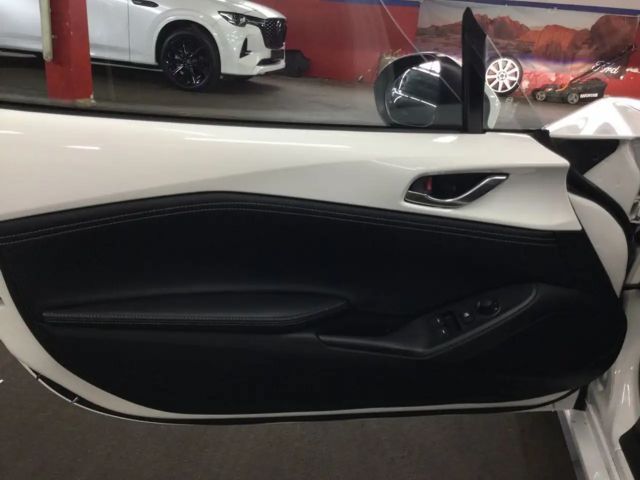 Mazda MX-5 Exclusive-line SkyActiv